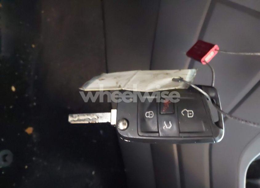 Photo 11 of 2020 Volkswagen Tiguan 2.0T S (VIN 3VV1B7AX1LM110352)