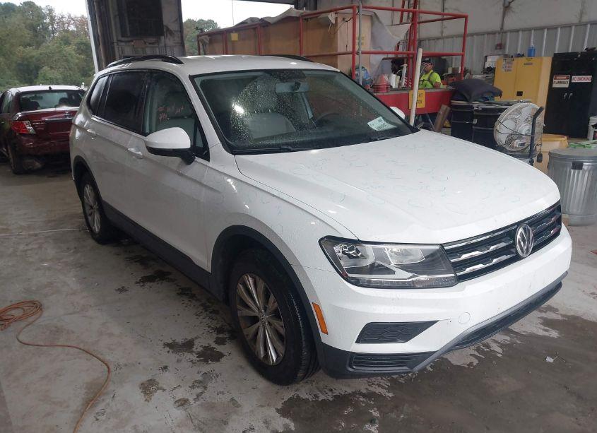 2020 Volkswagen Tiguan 2.0T S (VIN 3VV1B7AX1LM141147) main photo