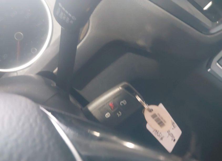 Photo 11 of 2020 Volkswagen Tiguan 2.0T S (VIN 3VV1B7AX1LM141147)