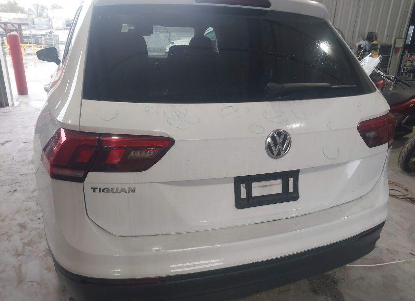 Photo 20 of 2020 Volkswagen Tiguan 2.0T S (VIN 3VV1B7AX1LM141147)