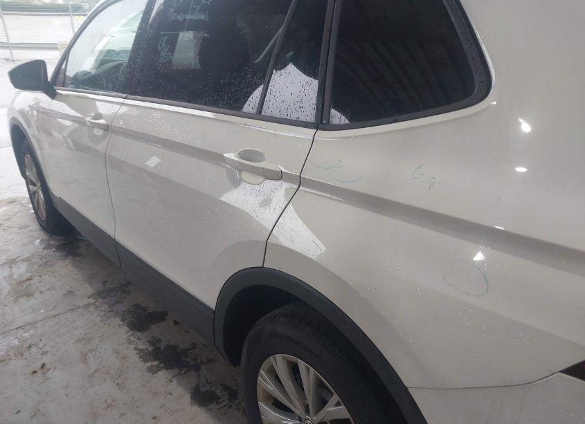 Photo 21 of 2020 Volkswagen Tiguan 2.0T S (VIN 3VV1B7AX1LM141147)