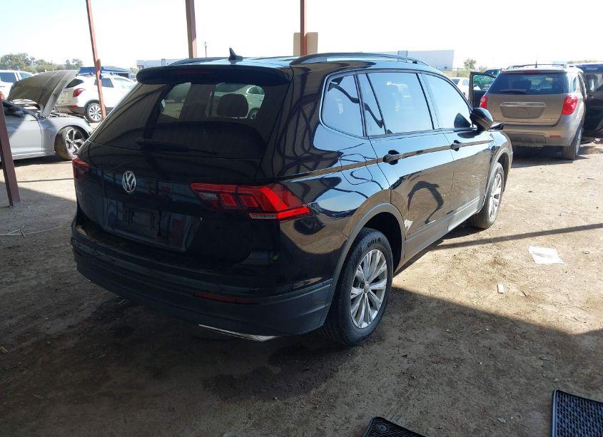 Photo 4 of 2020 Volkswagen Tiguan 2.0T S (VIN 3VV1B7AX1LM168784)