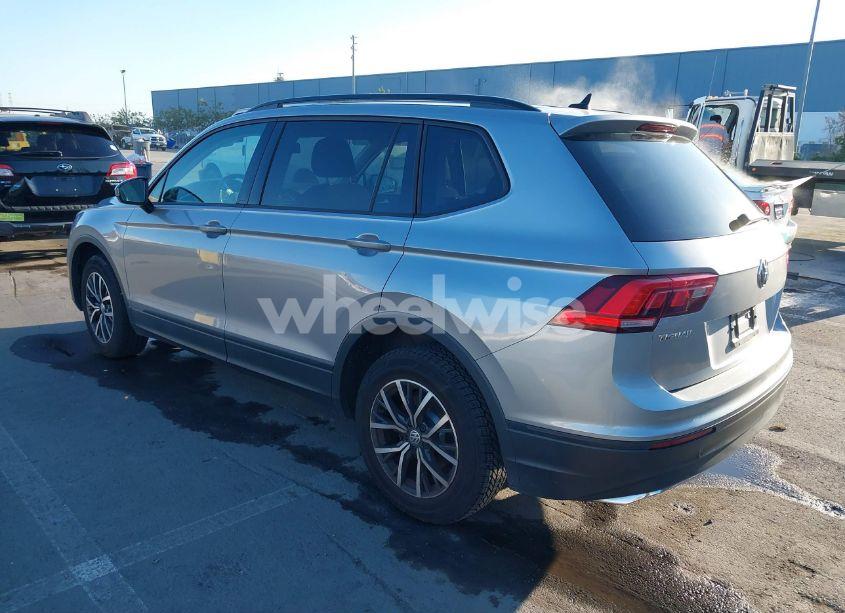 Photo 3 of 2021 Volkswagen Tiguan 2.0T S (VIN 3VV1B7AX1MM011791)