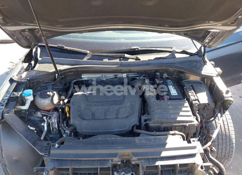 Photo 10 of 2021 Volkswagen Tiguan 2.0T S (VIN 3VV1B7AX1MM044788)