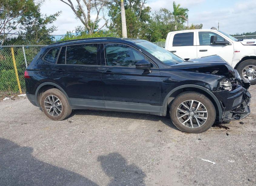 Photo 13 of 2021 Volkswagen Tiguan S (VIN 3VV1B7AX1MM054351)