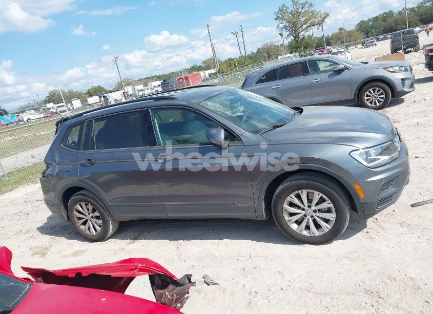 Photo 13 of 2018 Volkswagen Tiguan 2.0T S (VIN 3VV1B7AX2JM088603)