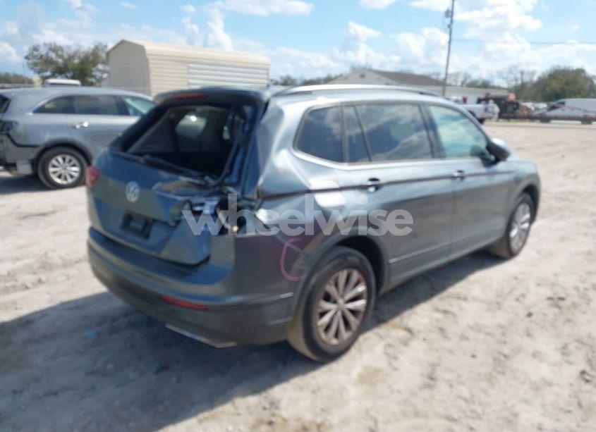 Photo 4 of 2018 Volkswagen Tiguan 2.0T S (VIN 3VV1B7AX2JM088603)