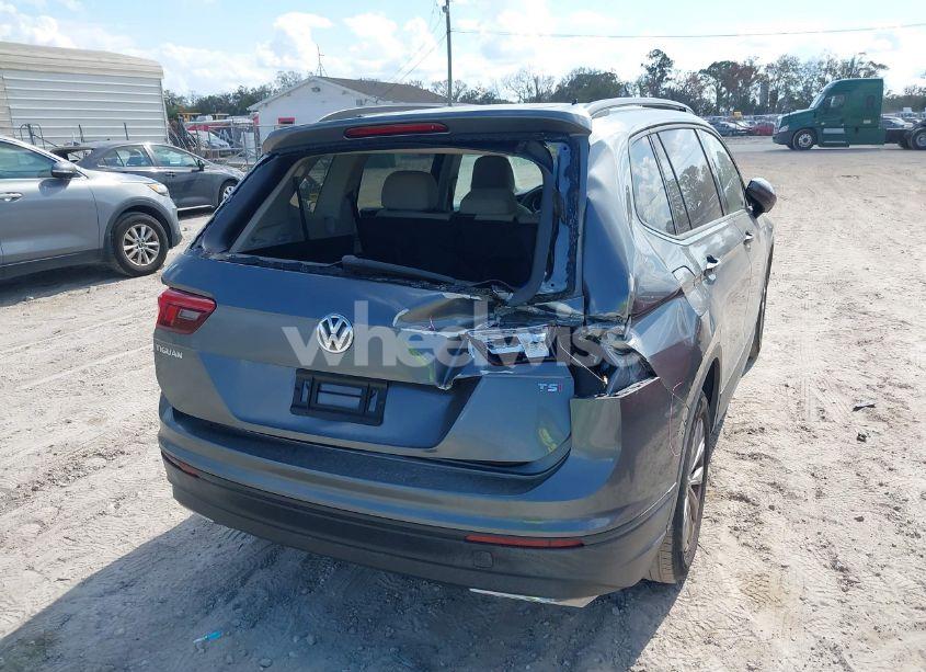 Photo 6 of 2018 Volkswagen Tiguan 2.0T S (VIN 3VV1B7AX2JM088603)