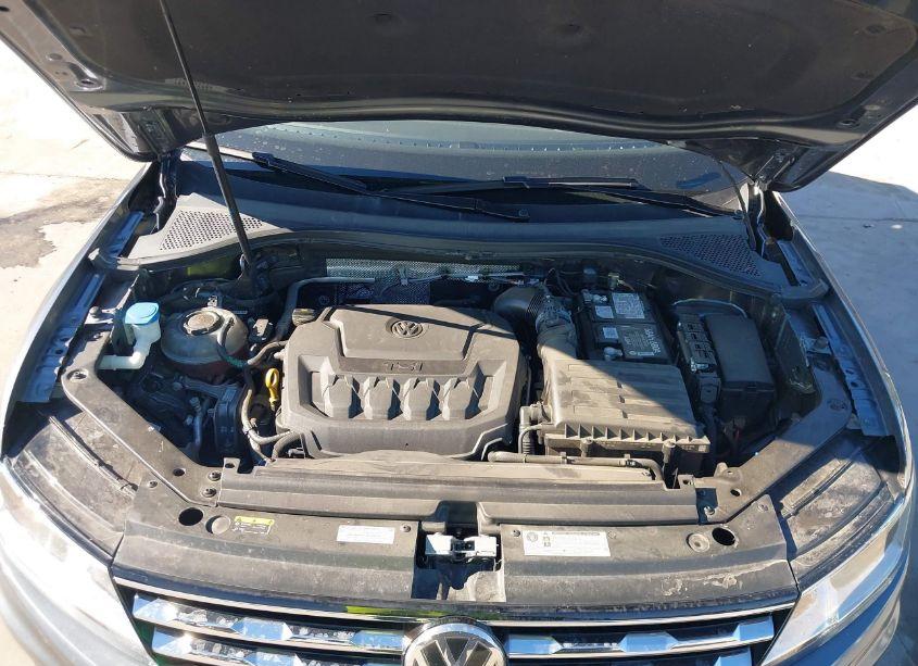 Photo 10 of 2020 Volkswagen Tiguan 2.0T S (VIN 3VV1B7AX2LM127452)