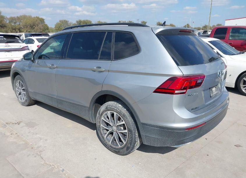 Photo 3 of 2021 Volkswagen Tiguan 2.0T S (VIN 3VV1B7AX2MM018698)