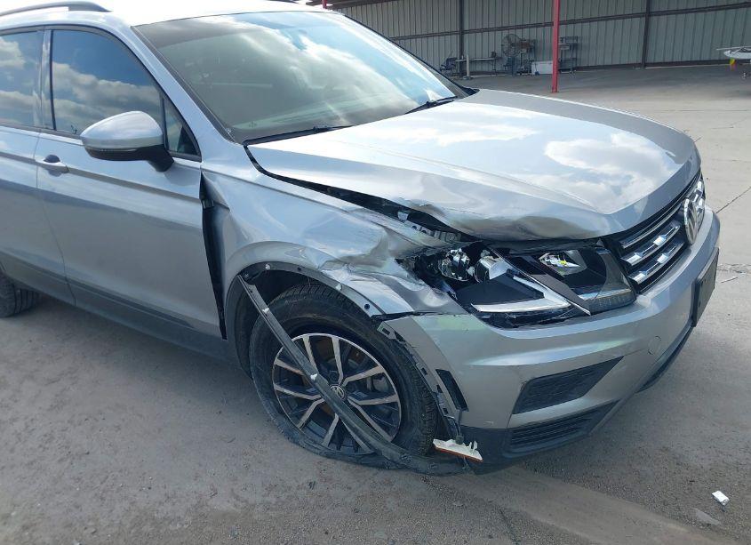Photo 6 of 2021 Volkswagen Tiguan 2.0T S (VIN 3VV1B7AX2MM018698)