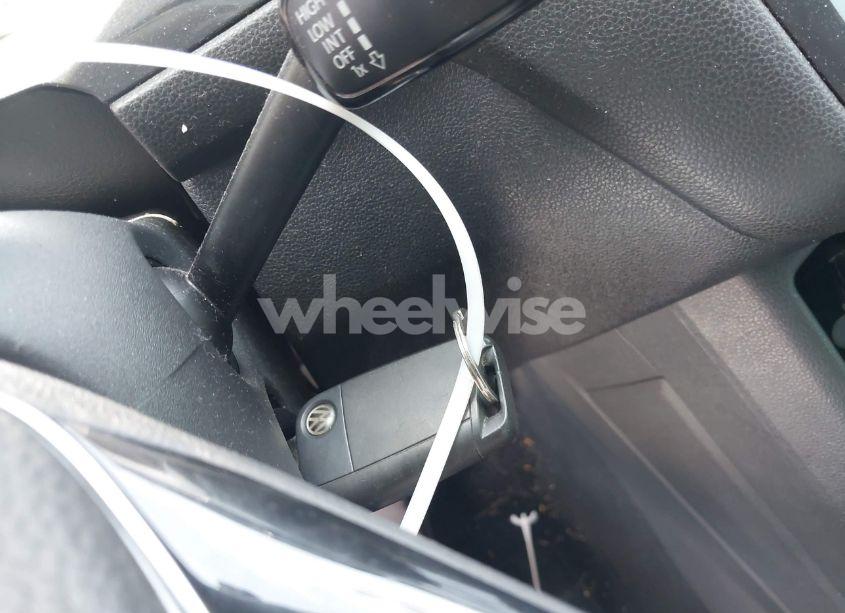 Photo 11 of 2018 Volkswagen Tiguan 2.0T S (VIN 3VV1B7AX3JM128705)