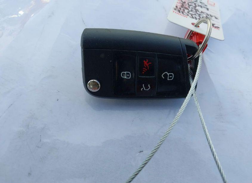 Photo 11 of 2019 Volkswagen Tiguan 2.0T S (VIN 3VV1B7AX3KM111646)