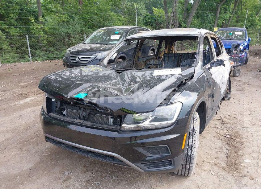 Photo 6 of 2020 Volkswagen Tiguan 2.0T S (VIN 3VV1B7AX3LM087933)