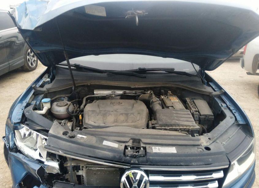 Photo 10 of 2018 Volkswagen Tiguan 2.0T S (VIN 3VV1B7AX4JM035319)