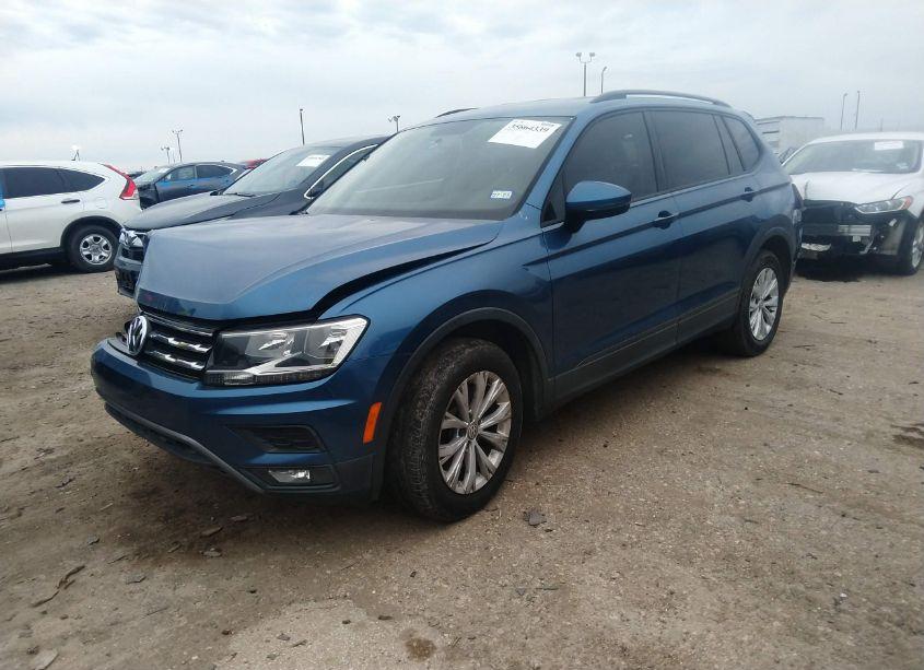 Photo 2 of 2018 Volkswagen Tiguan 2.0T S (VIN 3VV1B7AX4JM035319)