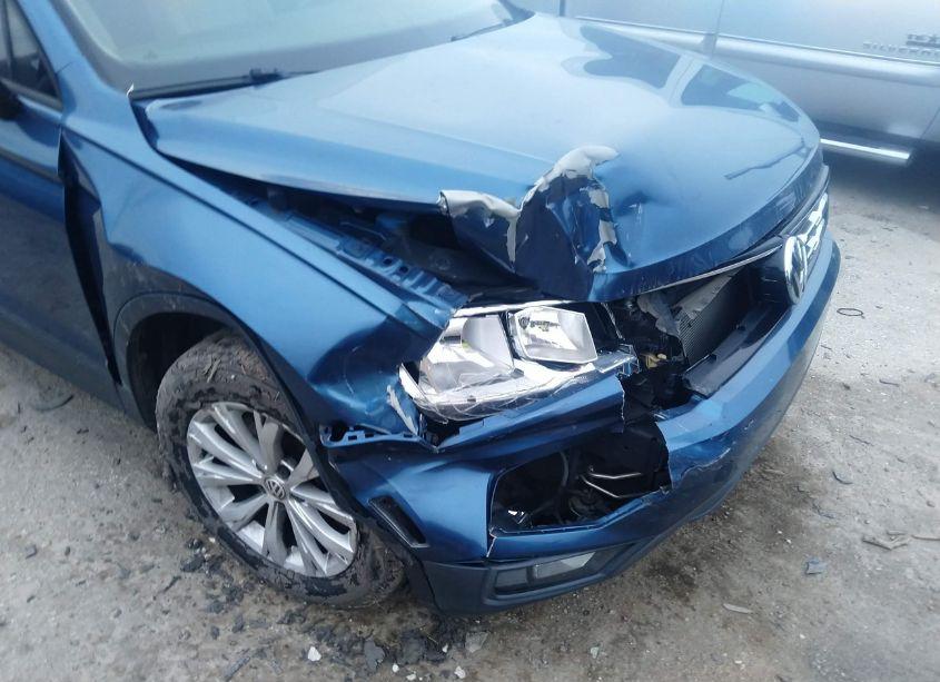 Photo 6 of 2018 Volkswagen Tiguan 2.0T S (VIN 3VV1B7AX4JM035319)