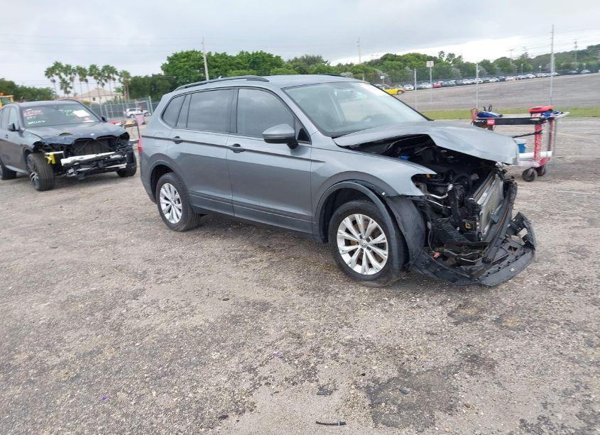 2018 Volkswagen Tiguan 2.0T S (VIN 3VV1B7AX4JM198777) main photo