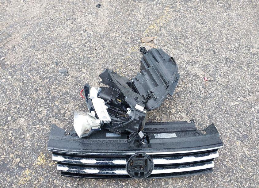 Photo 12 of 2018 Volkswagen Tiguan 2.0T S (VIN 3VV1B7AX4JM198777)