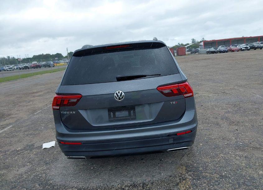 Photo 17 of 2018 Volkswagen Tiguan 2.0T S (VIN 3VV1B7AX4JM198777)