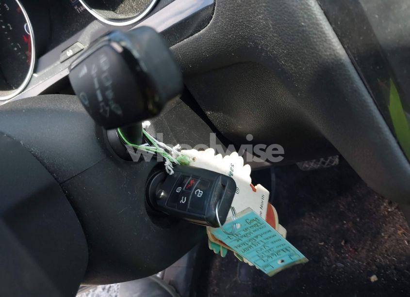 Photo 11 of 2019 Volkswagen Tiguan 2.0T S (VIN 3VV1B7AX4KM048590)