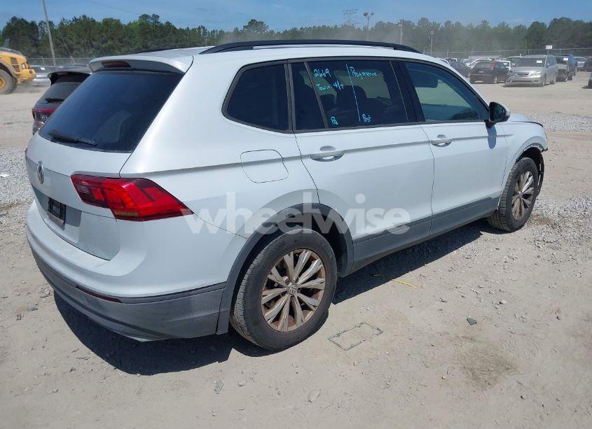 Photo 4 of 2019 Volkswagen Tiguan 2.0T S (VIN 3VV1B7AX4KM048590)