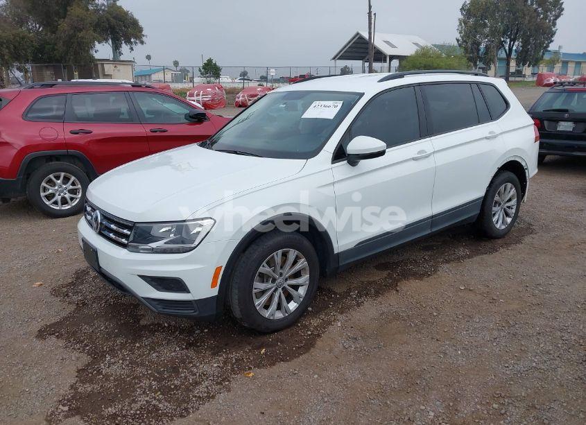 Photo 2 of 2019 Volkswagen Tiguan 2.0T S (VIN 3VV1B7AX4KM177817)