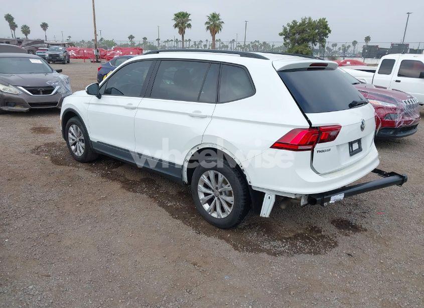 Photo 3 of 2019 Volkswagen Tiguan 2.0T S (VIN 3VV1B7AX4KM177817)