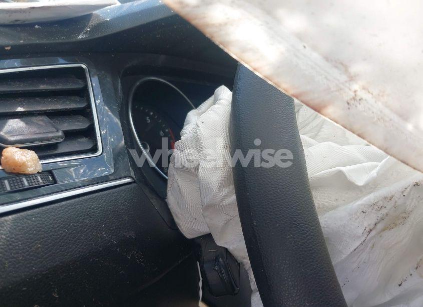 Photo 7 of 2021 Volkswagen Tiguan 2.0T S (VIN 3VV1B7AX4MM074898)