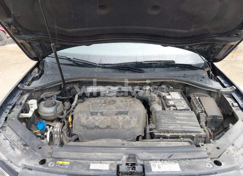 Photo 10 of 2018 Volkswagen Tiguan 2.0T S (VIN 3VV1B7AX5JM119438)