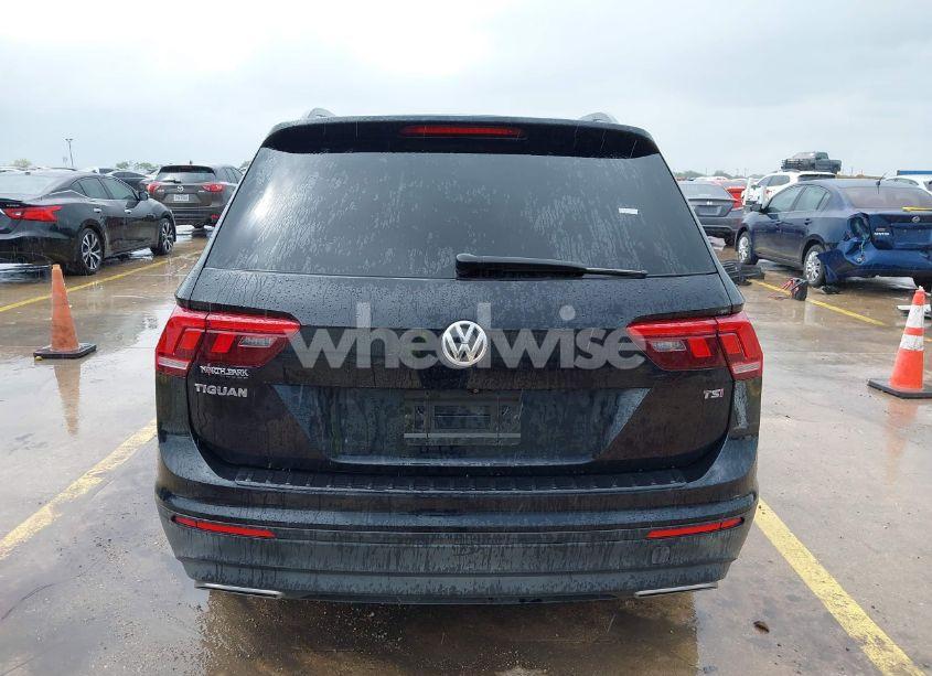 Photo 16 of 2018 Volkswagen Tiguan 2.0T S (VIN 3VV1B7AX5JM119438)