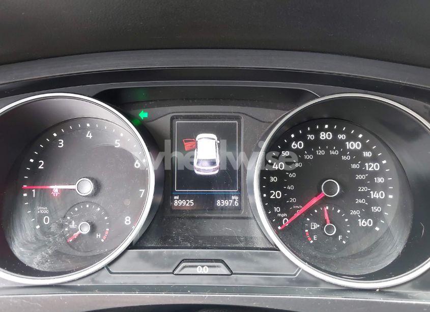 Photo 7 of 2018 Volkswagen Tiguan 2.0T S (VIN 3VV1B7AX5JM119438)