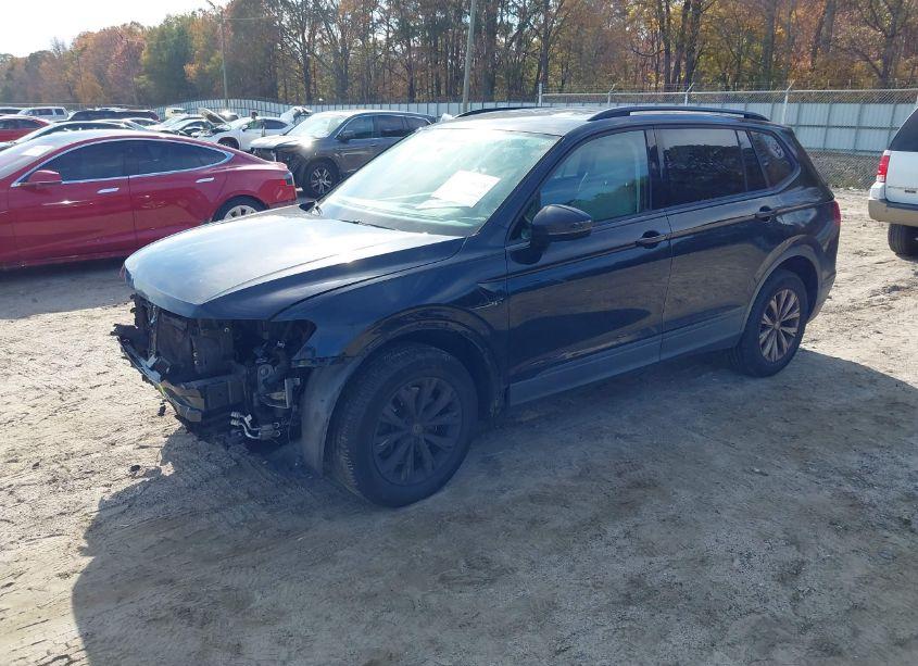 Photo 2 of 2018 Volkswagen Tiguan 2.0T S (VIN 3VV1B7AX5JM121240)