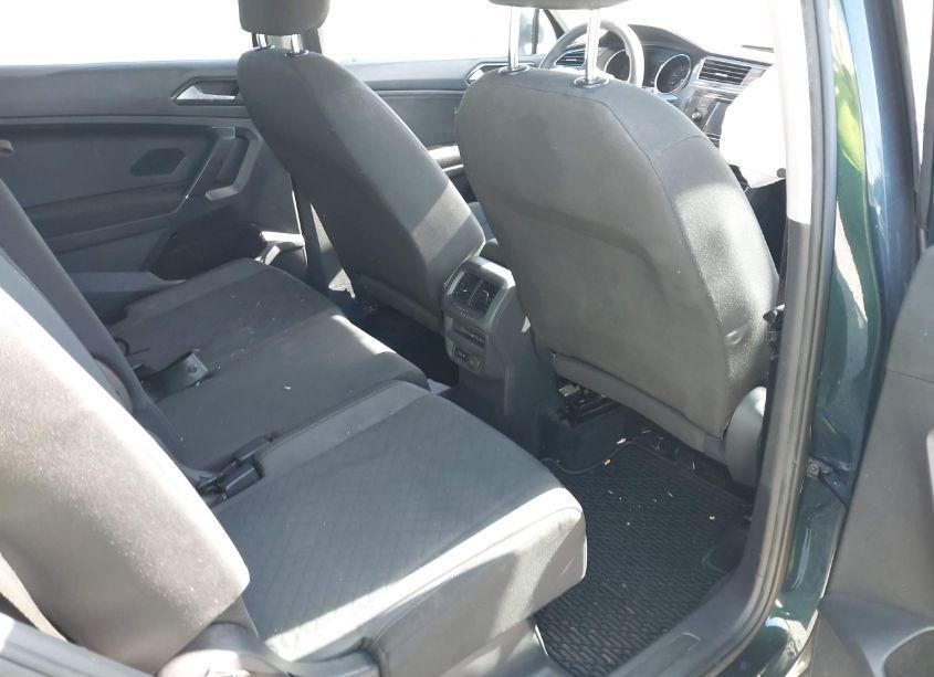 Photo 8 of 2018 Volkswagen Tiguan 2.0T S (VIN 3VV1B7AX5JM146946)