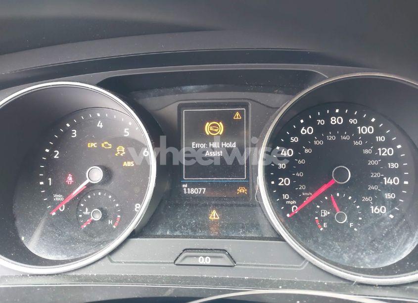 Photo 7 of 2019 Volkswagen Tiguan (VIN 3VV1B7AX5KM077211)