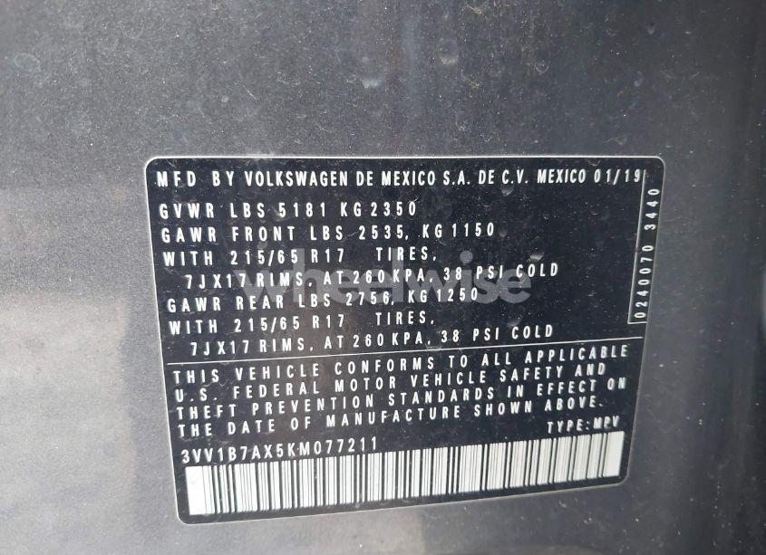 Photo 9 of 2019 Volkswagen Tiguan (VIN 3VV1B7AX5KM077211)