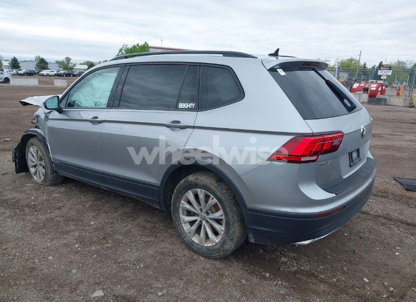Photo 3 of 2020 Volkswagen Tiguan 2.0T S (VIN 3VV1B7AX5LM111990)
