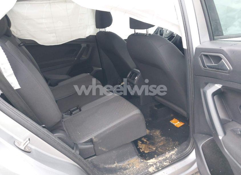 Photo 8 of 2020 Volkswagen Tiguan 2.0T S (VIN 3VV1B7AX5LM111990)