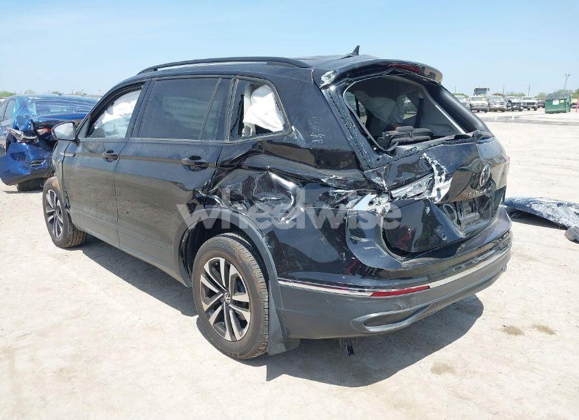 Photo 3 of 2022 Volkswagen Tiguan 2.0T S (VIN 3VV1B7AX5NM030779)