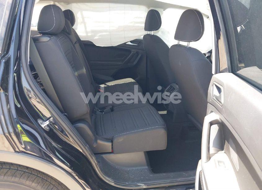 Photo 8 of 2022 Volkswagen Tiguan 2.0T S (VIN 3VV1B7AX5NM030779)