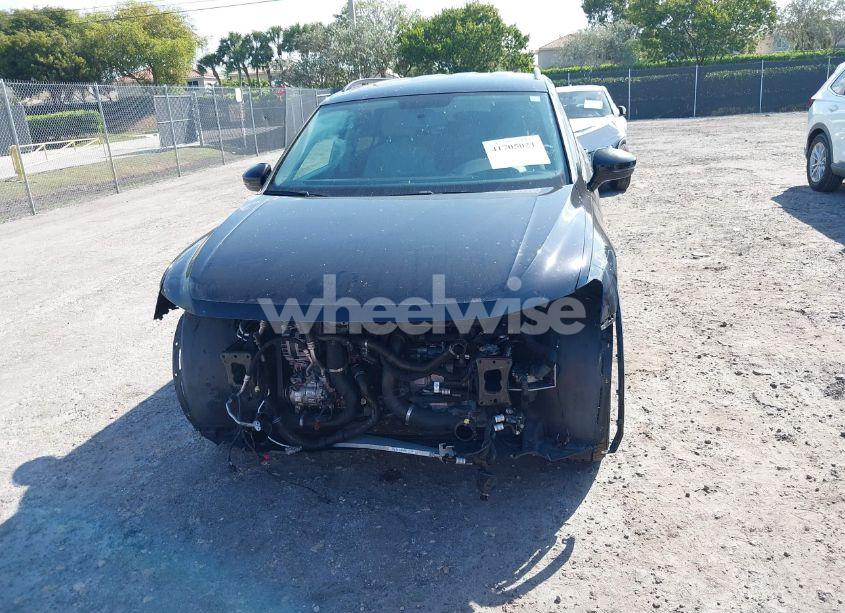 Photo 13 of 2018 Volkswagen Tiguan 2.0T S (VIN 3VV1B7AX6JM036407)