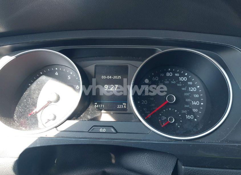 Photo 7 of 2018 Volkswagen Tiguan 2.0T S (VIN 3VV1B7AX6JM036407)