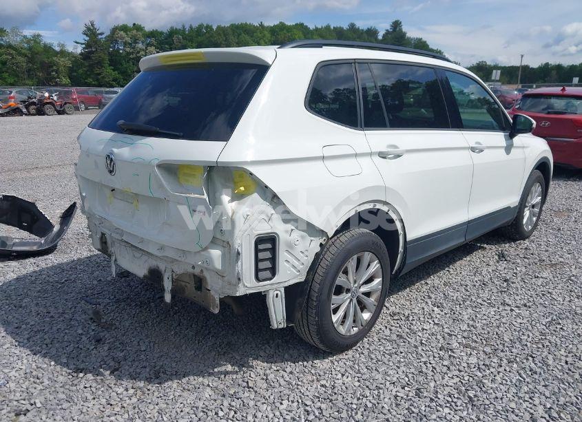 Photo 4 of 2018 Volkswagen Tiguan 2.0T S (VIN 3VV1B7AX6JM052719)