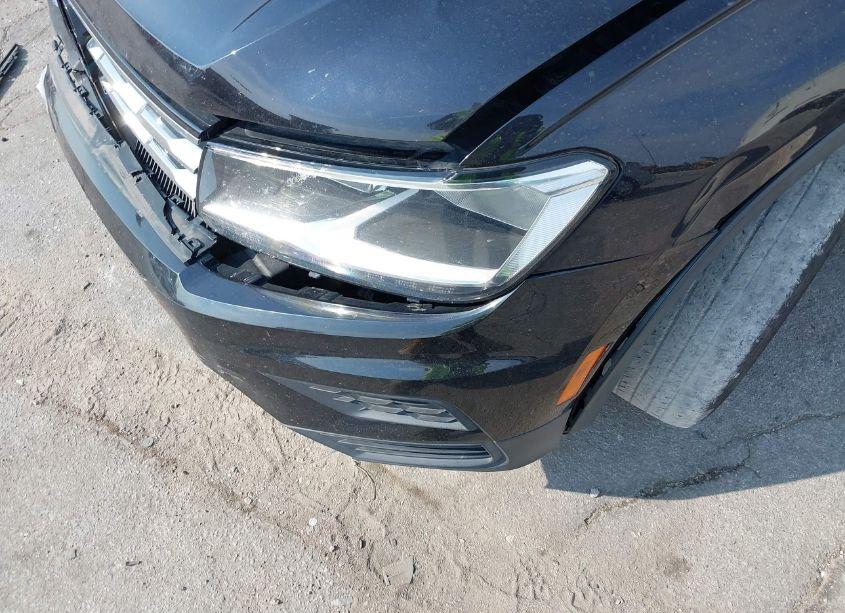 Photo 17 of 2018 Volkswagen Tiguan 2.0T S (VIN 3VV1B7AX6JM075935)