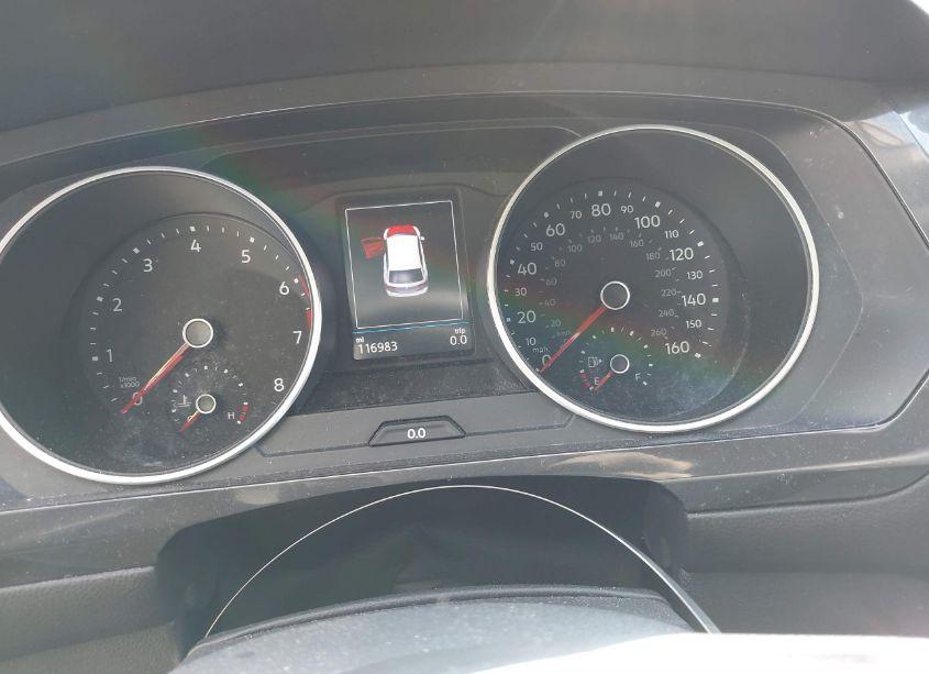 Photo 7 of 2018 Volkswagen Tiguan 2.0T S (VIN 3VV1B7AX6JM075935)