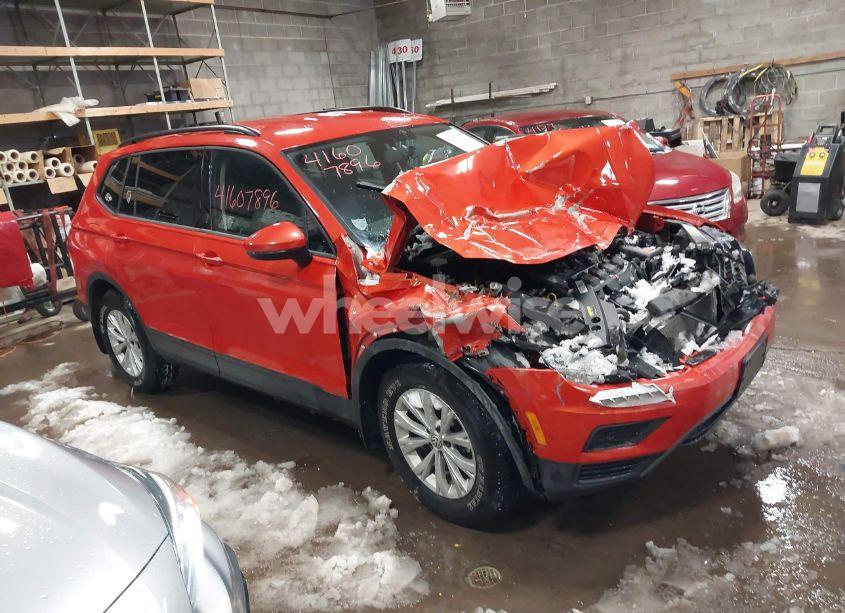 2018 Volkswagen Tiguan 2.0T S (VIN 3VV1B7AX6JM081850) main photo