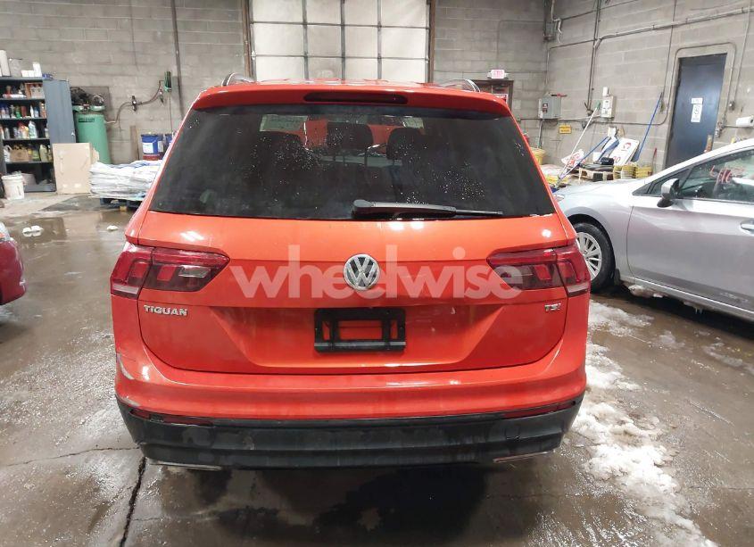Photo 16 of 2018 Volkswagen Tiguan 2.0T S (VIN 3VV1B7AX6JM081850)