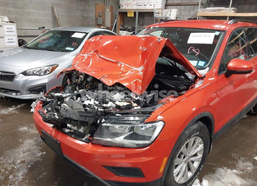 Photo 6 of 2018 Volkswagen Tiguan 2.0T S (VIN 3VV1B7AX6JM081850)