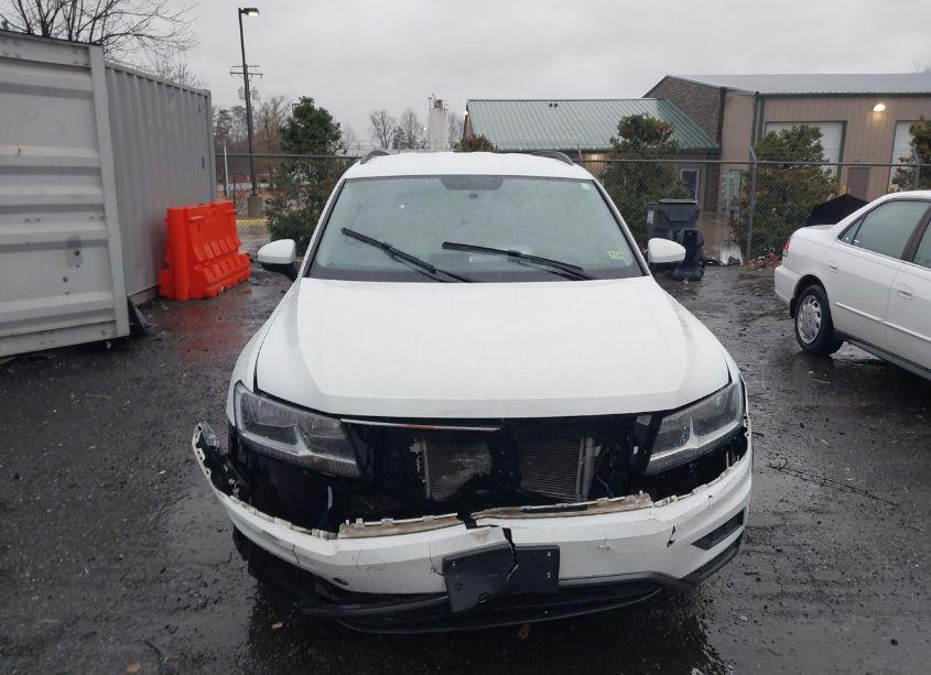 Photo 13 of 2018 Volkswagen Tiguan 2.0T S (VIN 3VV1B7AX6JM098633)