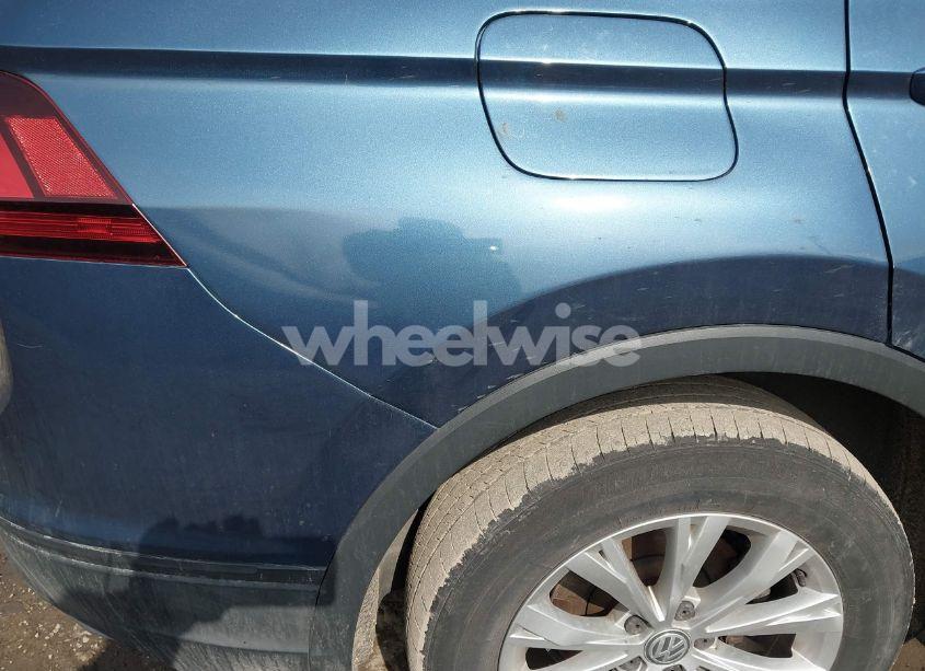 Photo 18 of 2018 Volkswagen Tiguan 2.0T S (VIN 3VV1B7AX6JM108786)